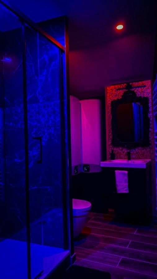 Nouveau - Luxure - Secret Suite - Jacuzzi Melun Kültér fotó