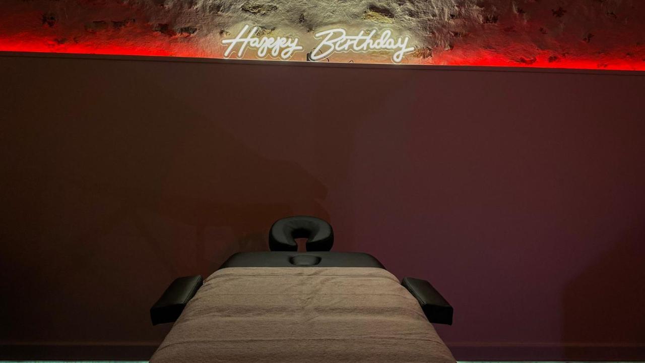 Nouveau - Luxure - Secret Suite - Jacuzzi Melun Kültér fotó