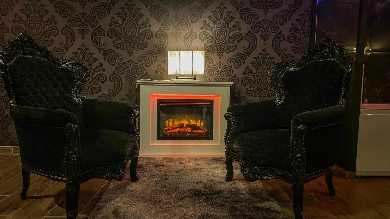 Nouveau - Luxure - Secret Suite - Jacuzzi Melun Kültér fotó